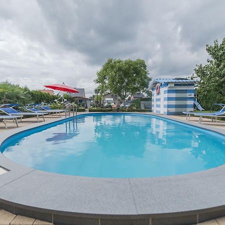 B&B Casa Roman & Vakantiewoning Voor 1 Pers Tot Max 32 Personen 존호벤 외부 사진