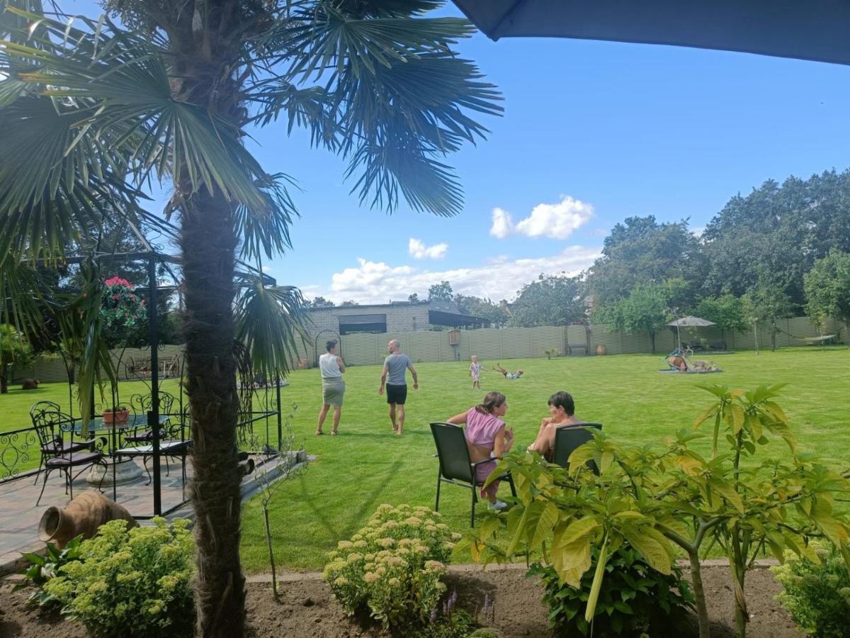 B&B Casa Roman & Vakantiewoning Voor 1 Pers Tot Max 32 Personen 존호벤 외부 사진