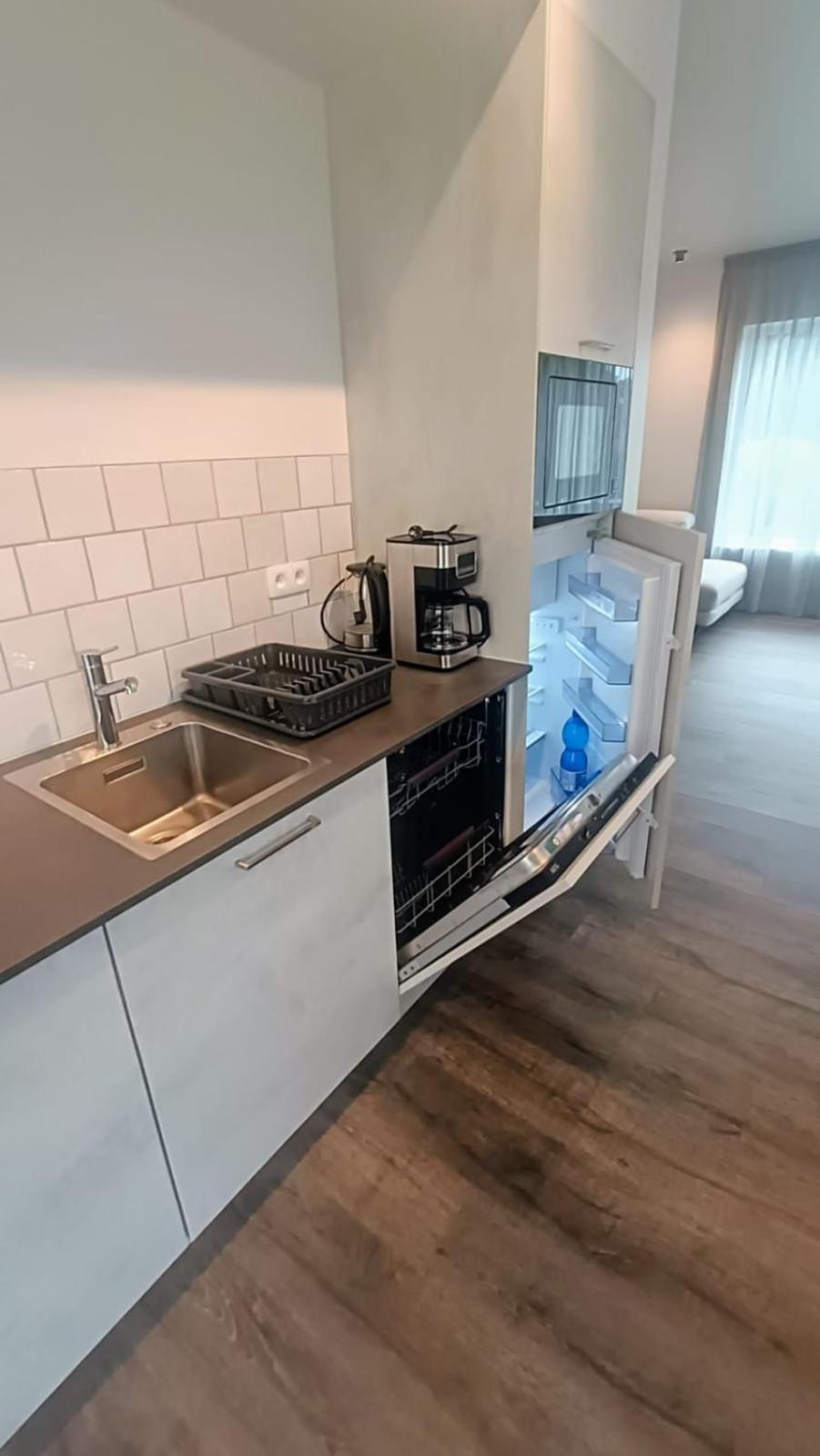 B&B Casa Roman & Vakantiewoning Voor 1 Pers Tot Max 32 Personen 존호벤 외부 사진