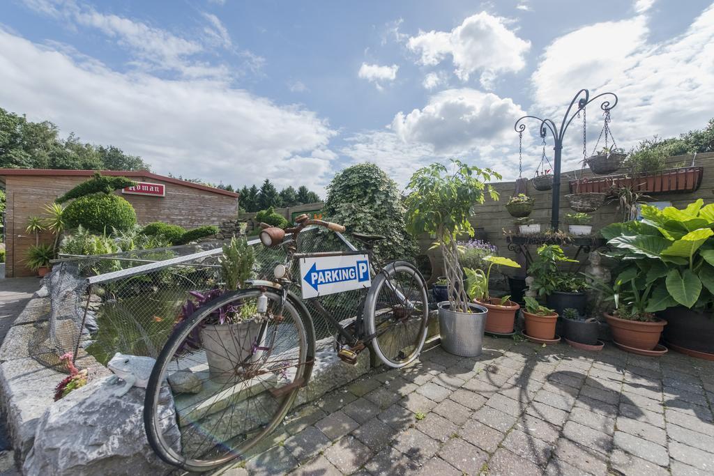 B&B Casa Roman & Vakantiewoning Voor 1 Pers Tot Max 32 Personen 존호벤 외부 사진